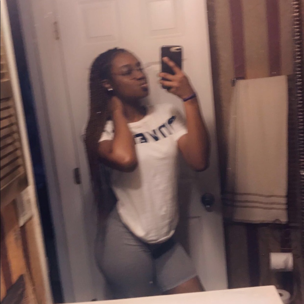 Meet your Posher, Kynni